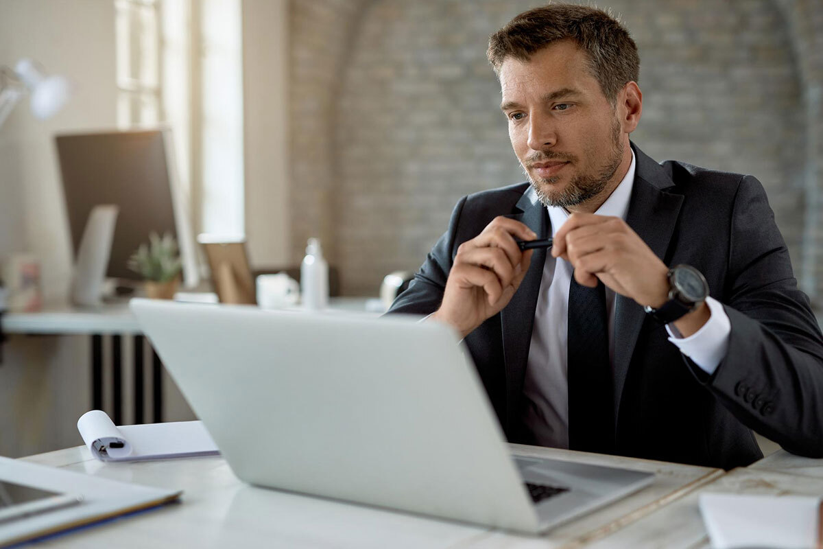 Should You Merge Your SOC and NOC into a SNOC Should You Merge Your SOC and NOC into a SNOC?